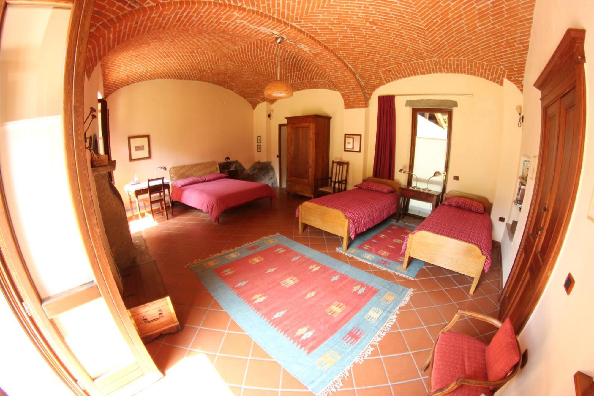 B&B Cascina Moncrava อีเฟรอา ห้อง รูปภาพ