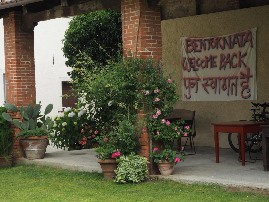 B&B Cascina Moncrava อีเฟรอา ภายนอก รูปภาพ