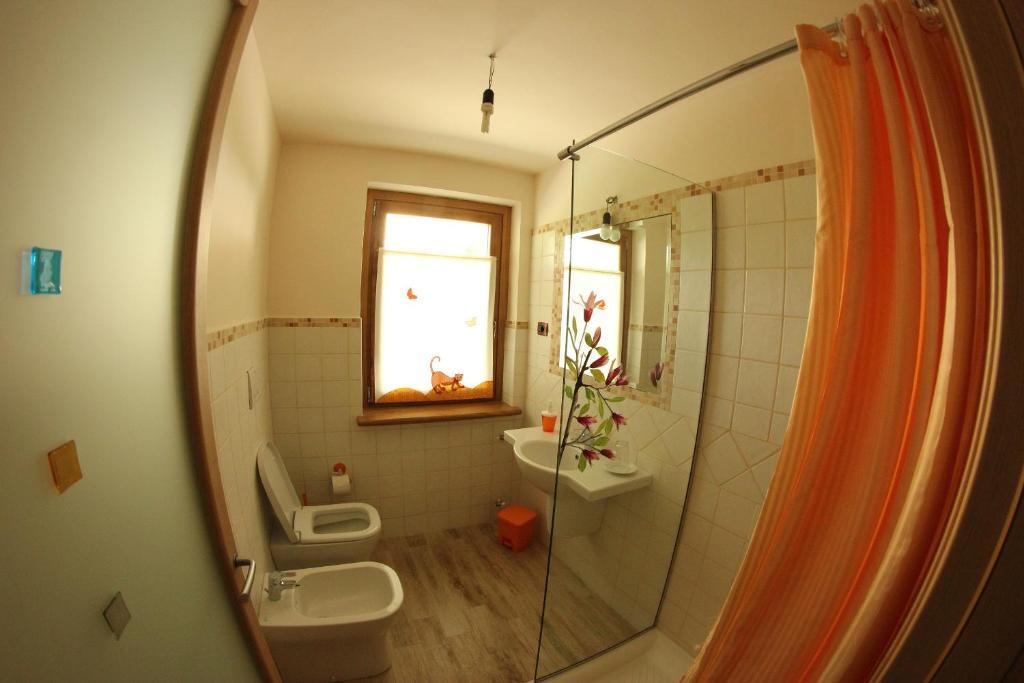 B&B Cascina Moncrava อีเฟรอา ภายนอก รูปภาพ
