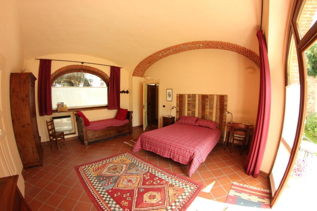 B&B Cascina Moncrava อีเฟรอา ภายนอก รูปภาพ